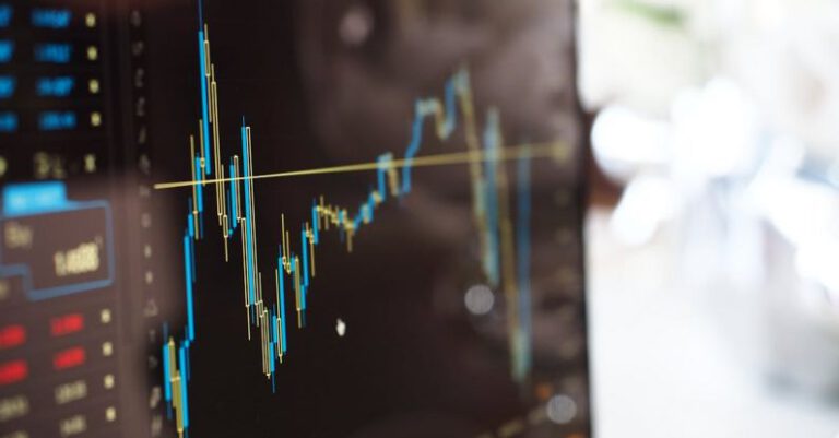 Making Sense of Stock Market Analysis Tools